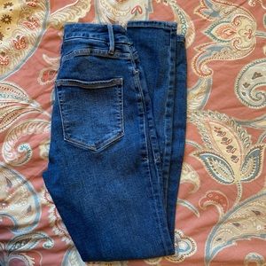 Good American Deep V Jeans
